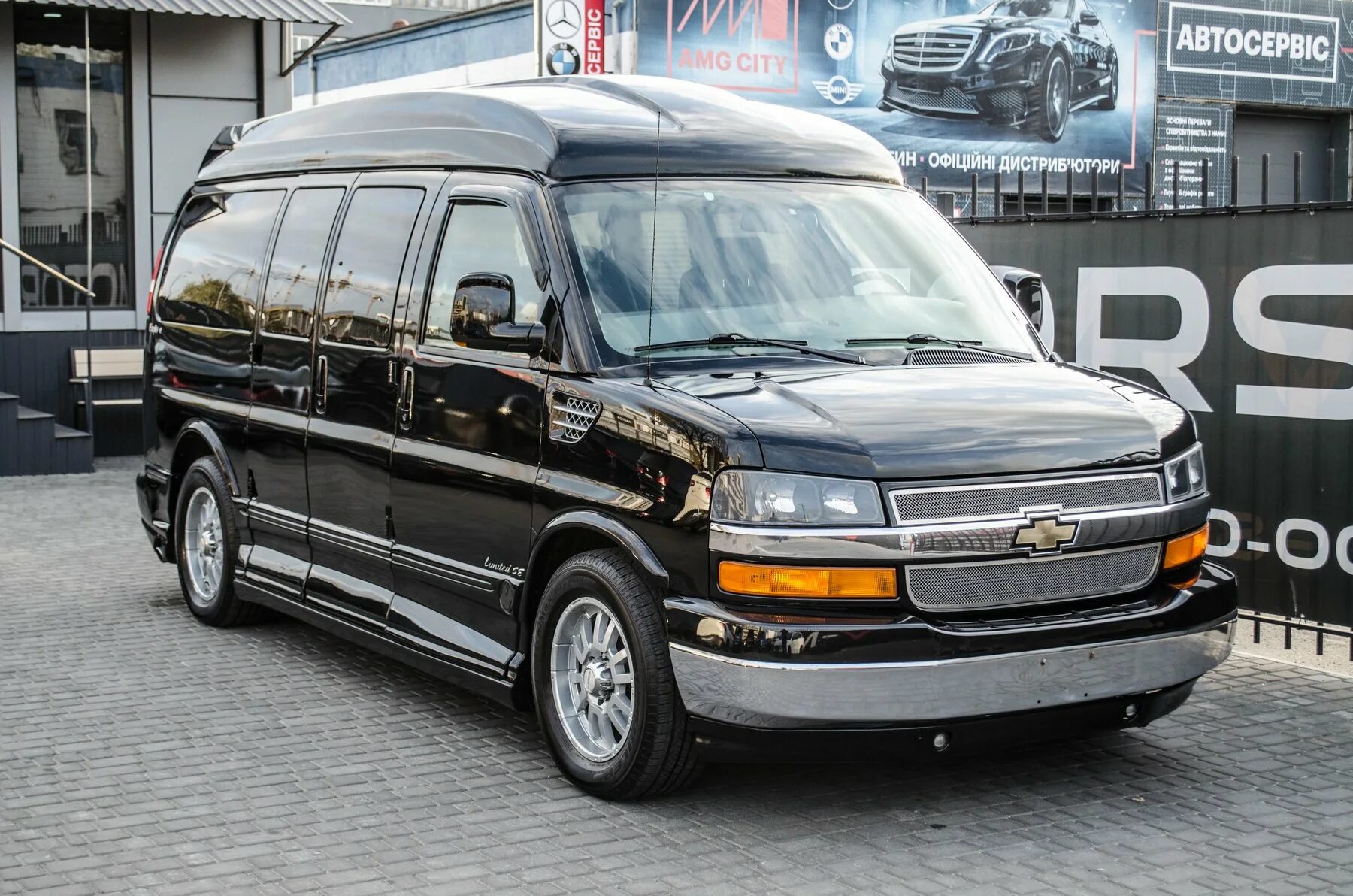 Шевроле эксплорер. Chevrolet express g 2500 лимитед. шевроле экспресс 2019 limited se 4x4.. минивэн шевроле эксплорер. шевроле экспресс эксплорер лимитед se.
