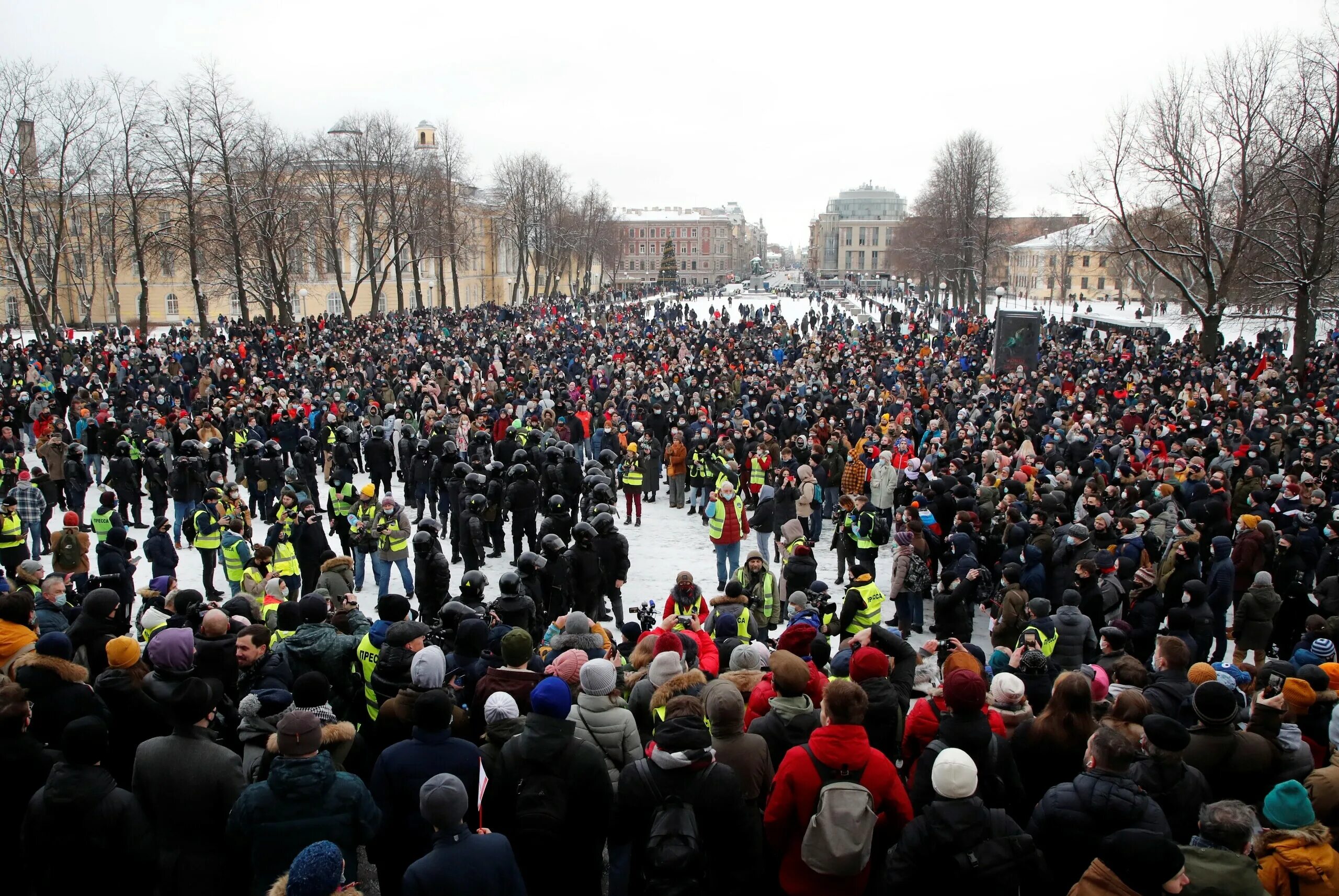 Протесты 31 января 2021 в Санкт Петербурге. Митинг 31 января 2021 в Москве. Протесты в России 2021 Навальный. Митинг Навального 23 января 2021 Москва. Митинг 20 февраля