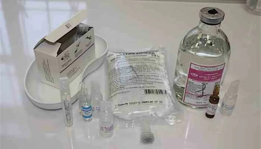 Препараты для капельницы при алкогольной интоксикации. Можно ли пить капельницу. Препараты для снятия алкогольной интоксикации капельница. Инъекционные и инфузионные рас. Выведение из запоя капельница.