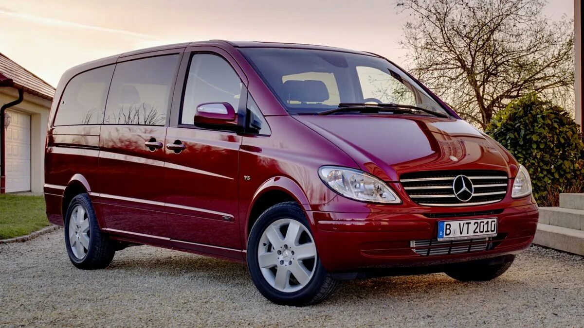 Купить мерседес минивэн. Mercedes-Benz w639. Mercedes-Benz Viano. Минивэн Мерседес Виано. Мерседес Виано 639.