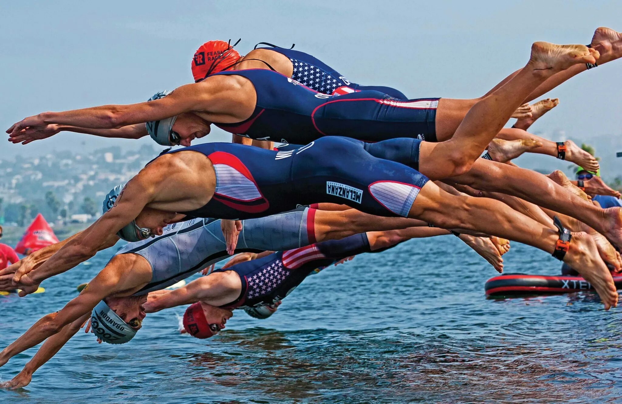 во время спортивных состязаний. во время спортивных состязаний. триатлон олимпийский вид спорта. федерация легкой атлетики рт. спринтер шерилл низкий старт.