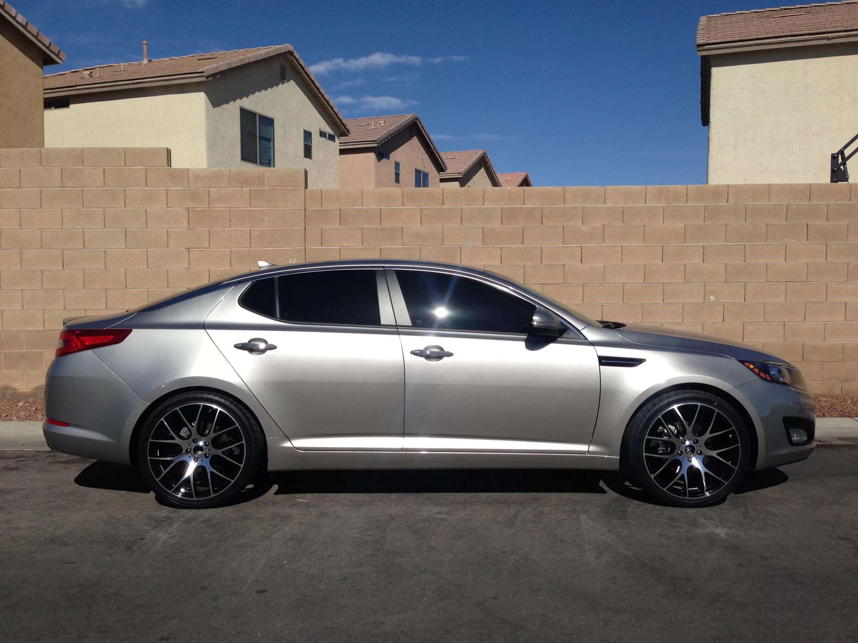 Какие диски подходят. Kia optima r18. диски r20 kia optima k5. kia optima wheels. kia optima на 20 дисках.