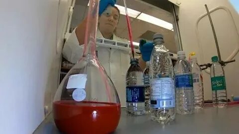 Микропластик в бутилированной воде