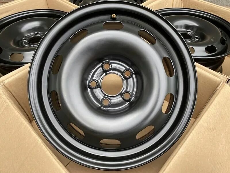 6jx15 et38. Штампованный диск шкода рапид. Skoda r16 штампованные. Шкода рапид стальные диски 15. Штампованный диск шкода рапид.