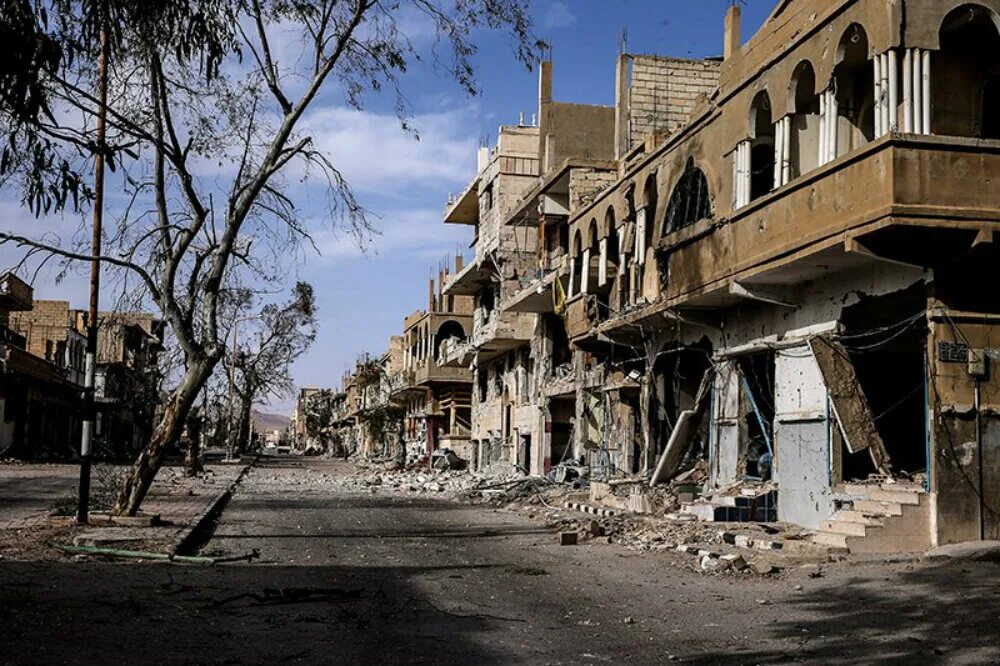 Разрушенная улица города. Пальмира город после войны. Пальмира город в Сирии до войны. Разрушенная улица. Город после войны.