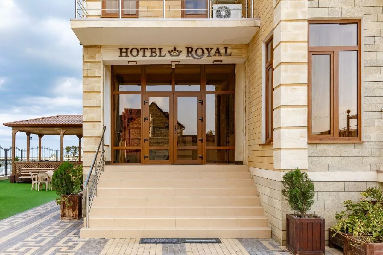 Дербент отель гостиный двор. Зодиак дербент. Гостиный дворик дербент. Гостиница гостиный двор дербент. Ассорти отель россия республика дагестан г дербент сухая речка.