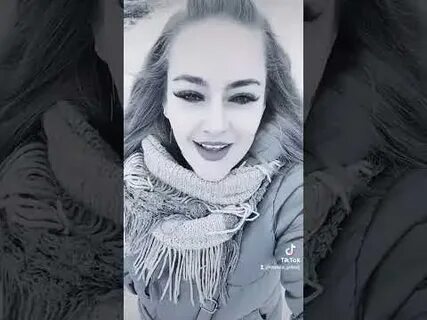 Я веселый взор заметил