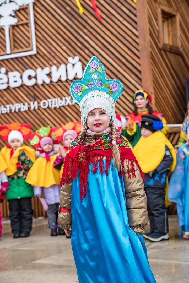 украшение кокошника. боярыня морозова кокошник. конкурс кокошников. конкурс кокошников. мисс россия в кокошнике.