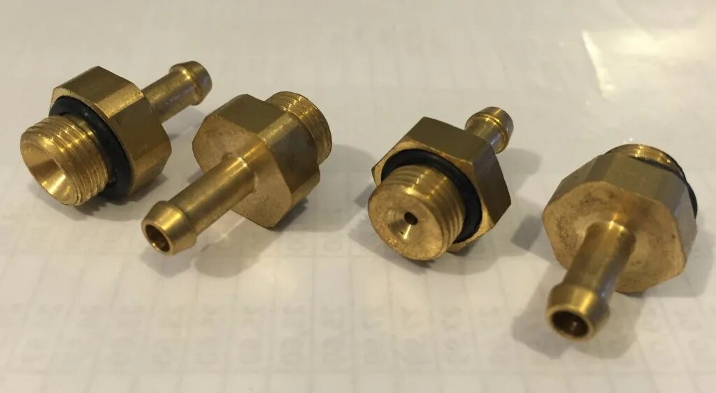 штуцер сопло. штуцер форсунки гбо. калибровочная насадка. штуцер сопло. штуцер сопло пластиковый.