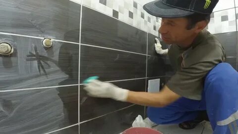 Затирка в углах ванной