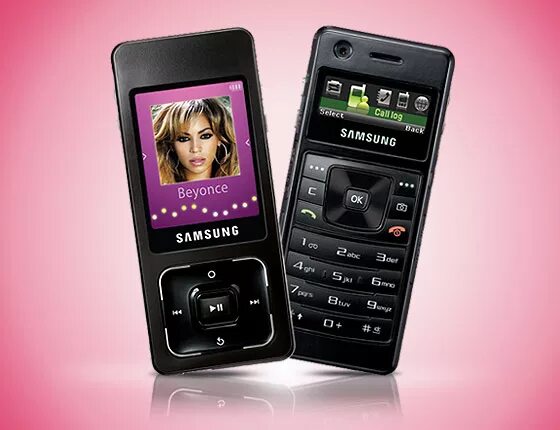 Слово с двумя экранами. Samsung SGH-f300. Samsung SGH-f300 Ultra Music. Телефон плеер самсунг f300. Самсунг ф 300 двухсторонний.