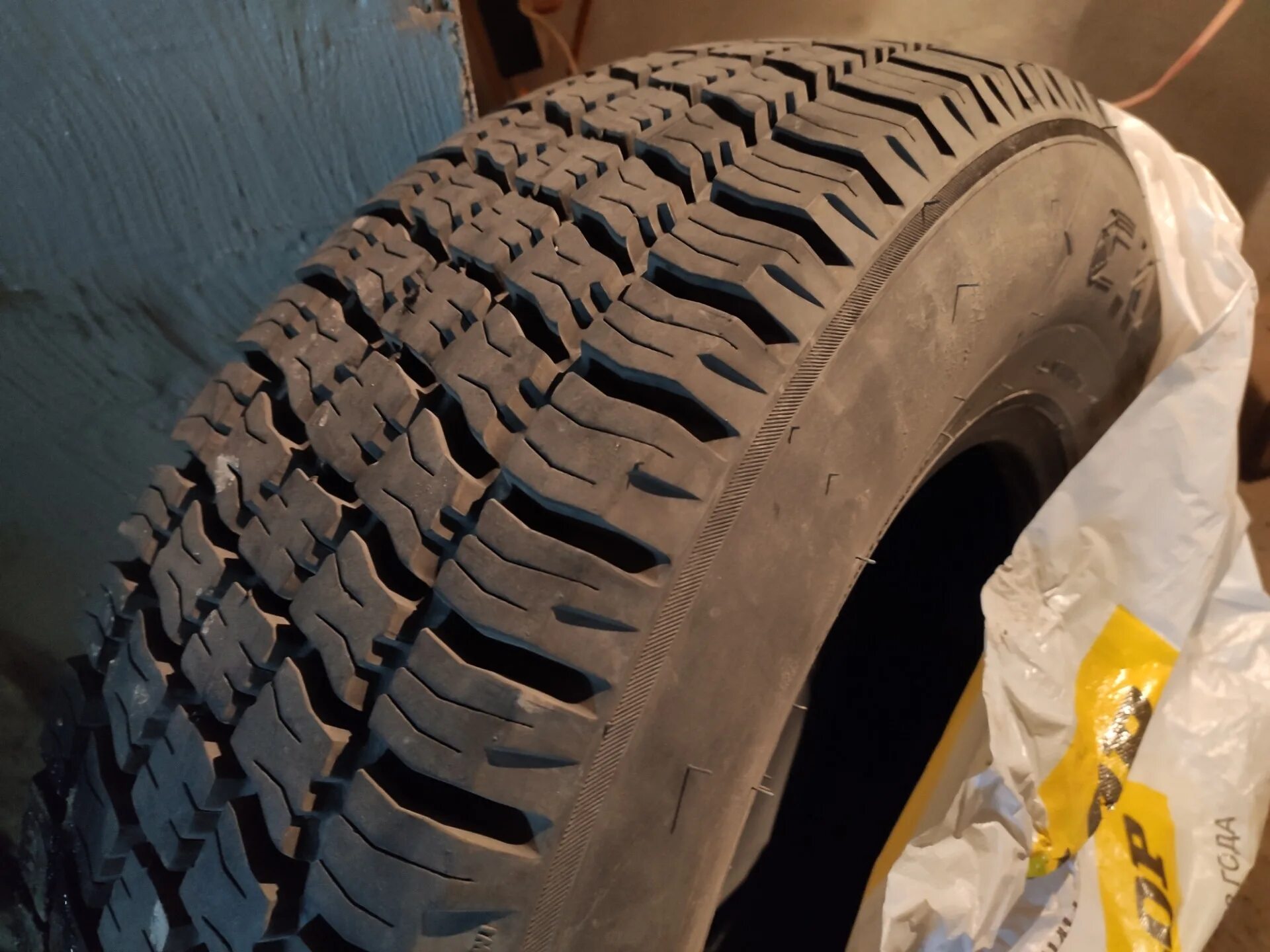 Кама 219 225/75 r16 _. Автошина УАЗ 225/75 r16 Кама 219. Резина Кама 219 225/75 r16 на УАЗ. Кама-219 225/75.