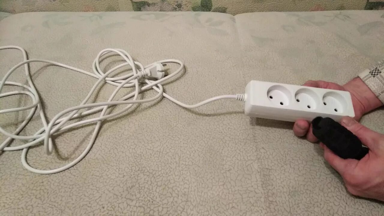 Как починить удлинитель. Починить удлинитель. удлинитель электрический починить. удлинитель с изолентой. составные части удлинителя.