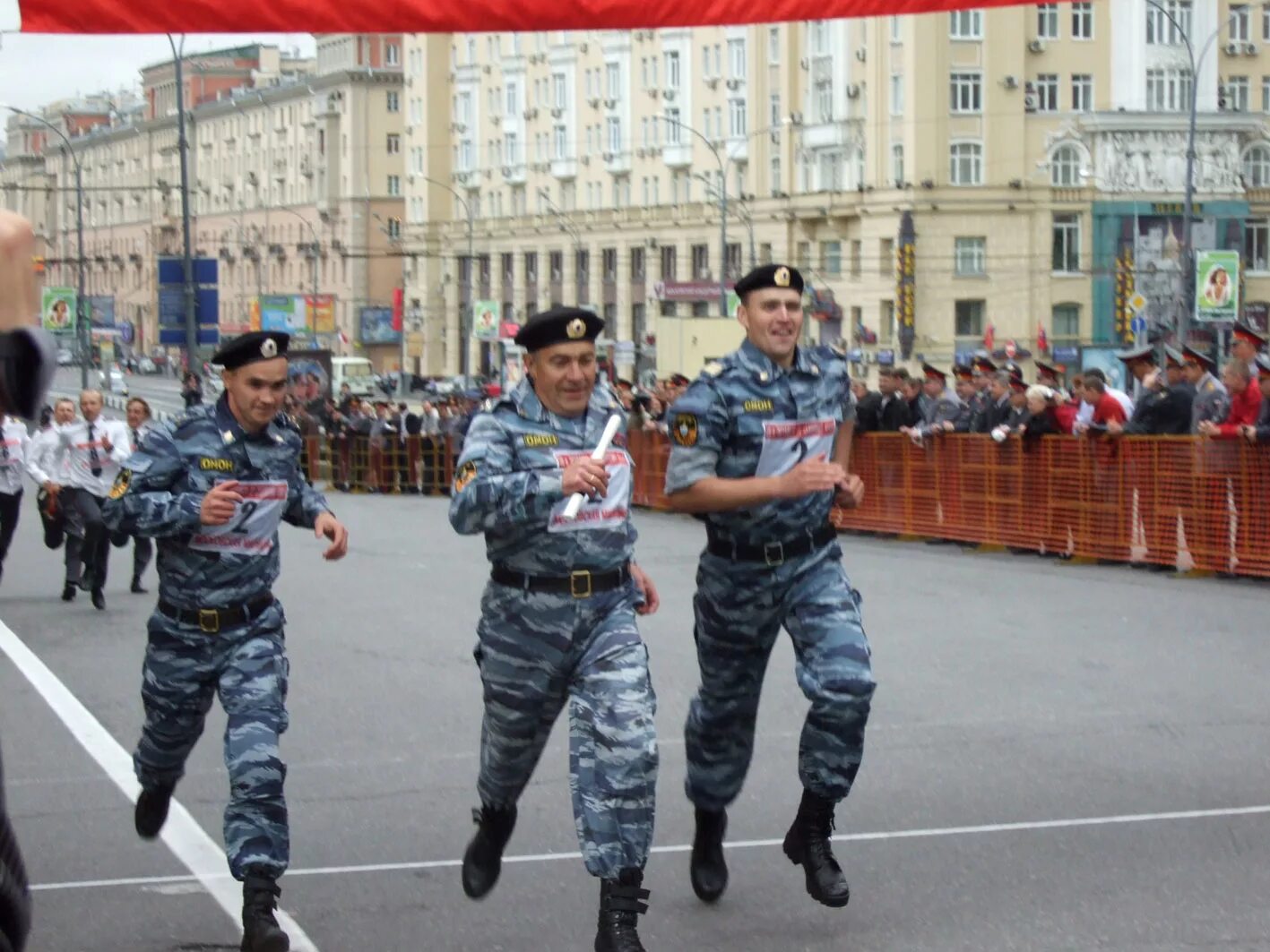 Батальоны омона. Московский ОМОН. ОМОН Москва. ОМОН МВД. Парадная форма ОМОН.