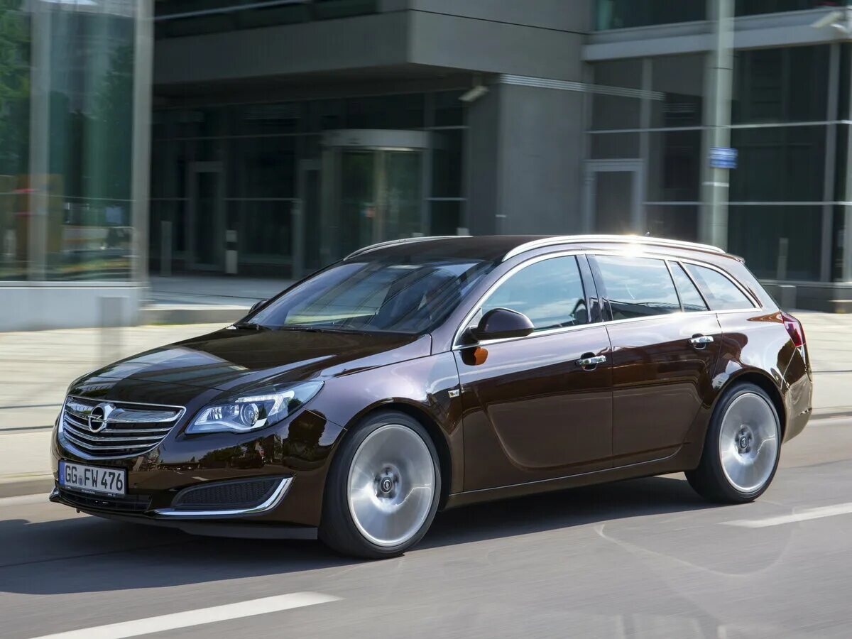 Opel Insignia Sports Tourer 2013. Opel Insignia 2013 универсал. Опель Инсигния 2013 универсал. Опель Инсигния универсал 2014. Новые машины универсал