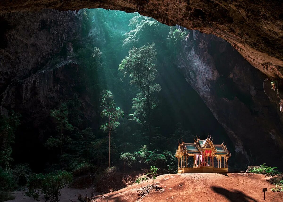 Места на планете. Пещера Прайя Накхон (Phraya Nakhon Cave). Пещера Прайя Тайланд. Прая након (Phraya Nakhon), Таиланд. Таиланд. Пещера Phraya Nakorn.