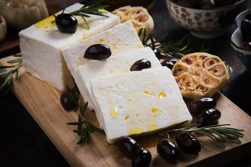 Название греческих сыров. Сыр Фета Греция. Фета Греческая. Греческая кухня Фета. Feta Cheese Greece.