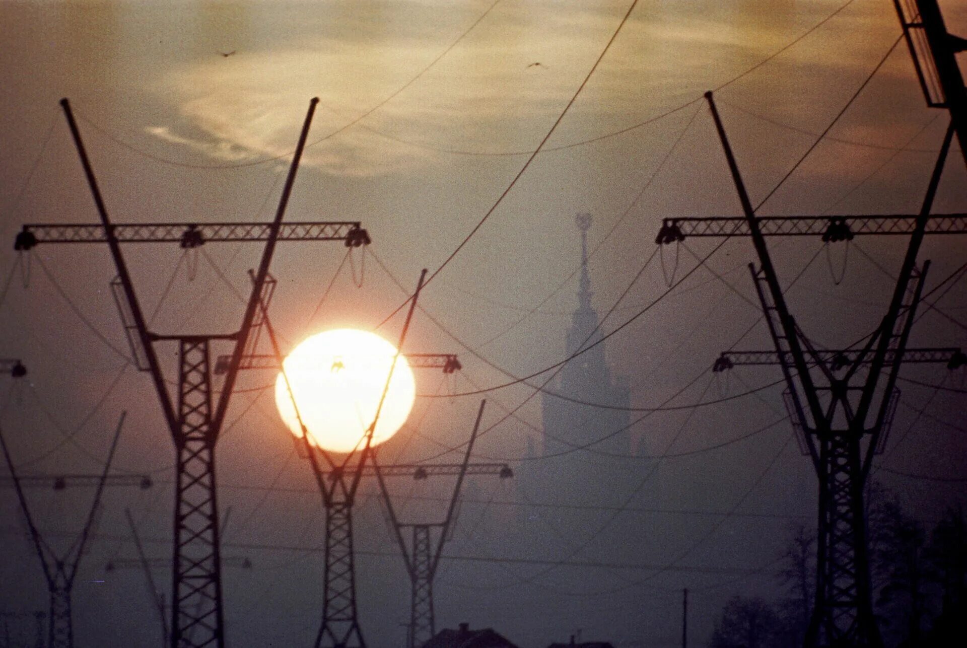 Веерные отключения электроэнергии. Электросети. Веерное отключение электричества что это. Веерные отключения электроэнергии. Мир без электричества.