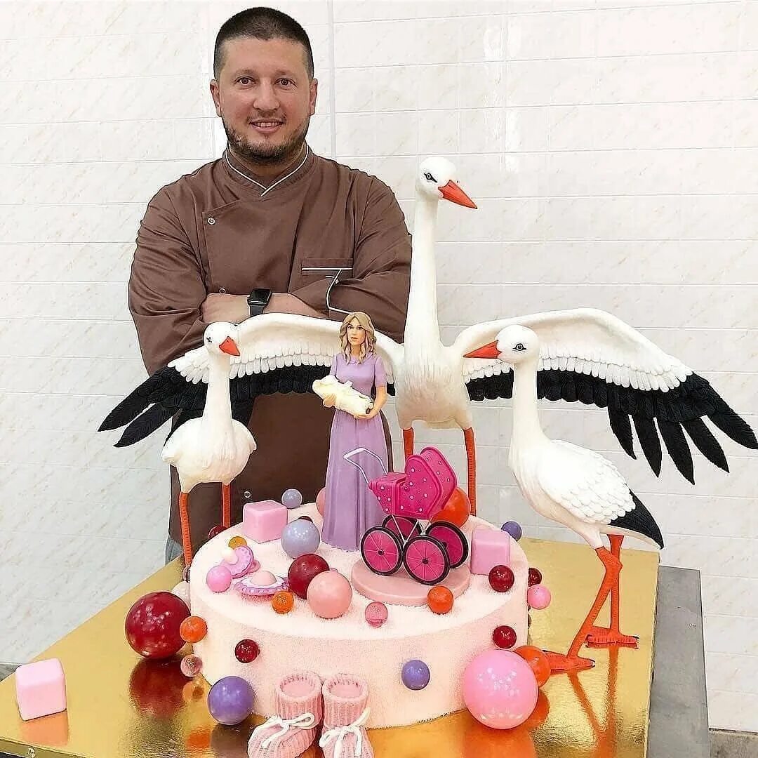 Кондитер дети торт для ивлева. Кондитер ренат агзамов торты.