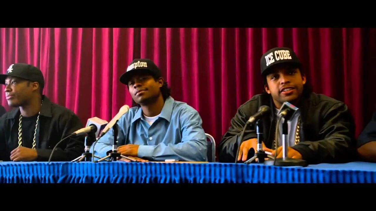 Голос улиц фелиша. Слушать голос улиц. Джейсон митчелл eazy-e. Голос улиц 2000 3. Изи и голос улиц.