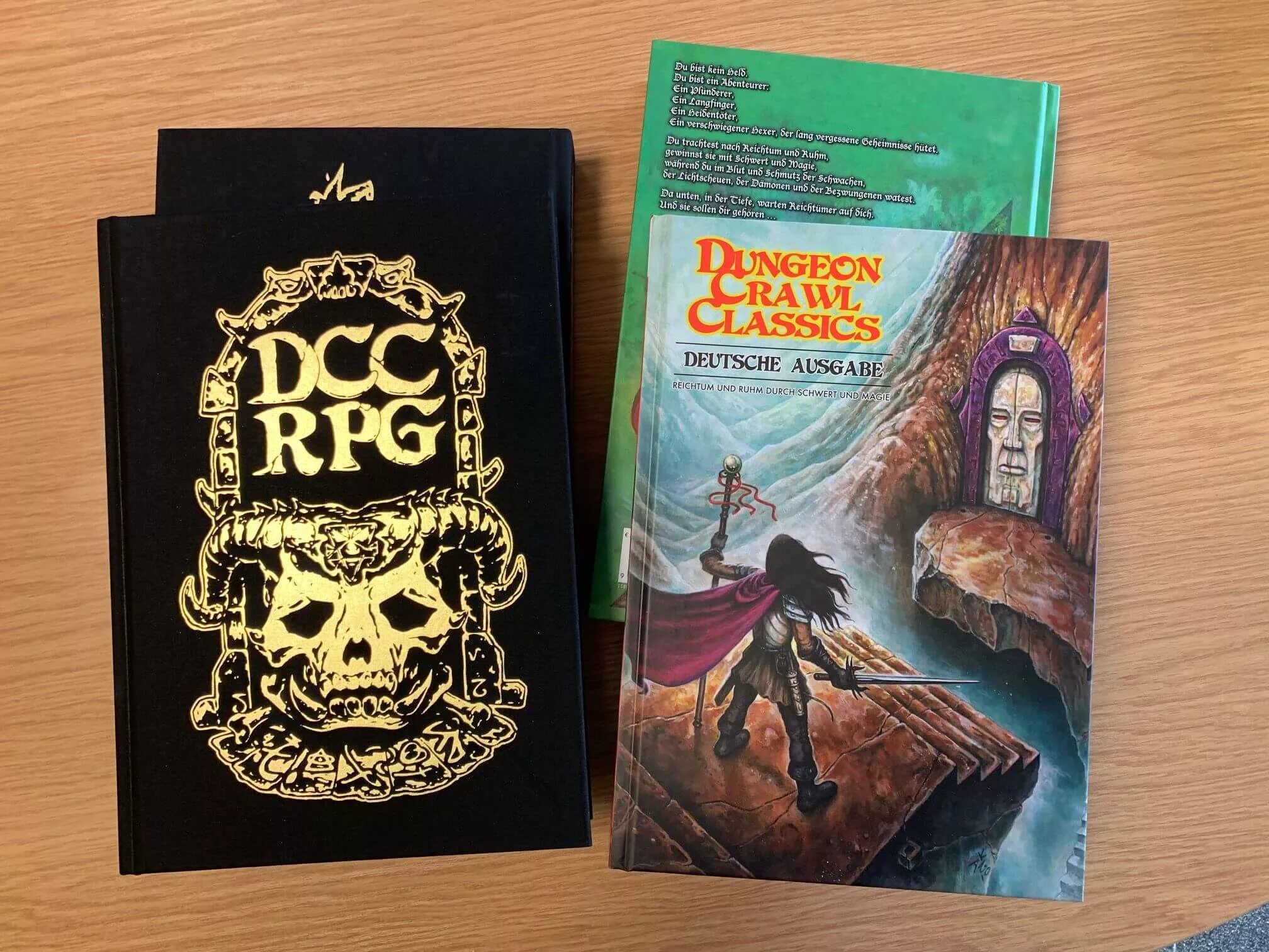 Dungeon crawl classics. Dungeon crawl classics лист персонажа. The adventure begins. Dungeon crawl classics pdf на русском. Dungeon crawl.