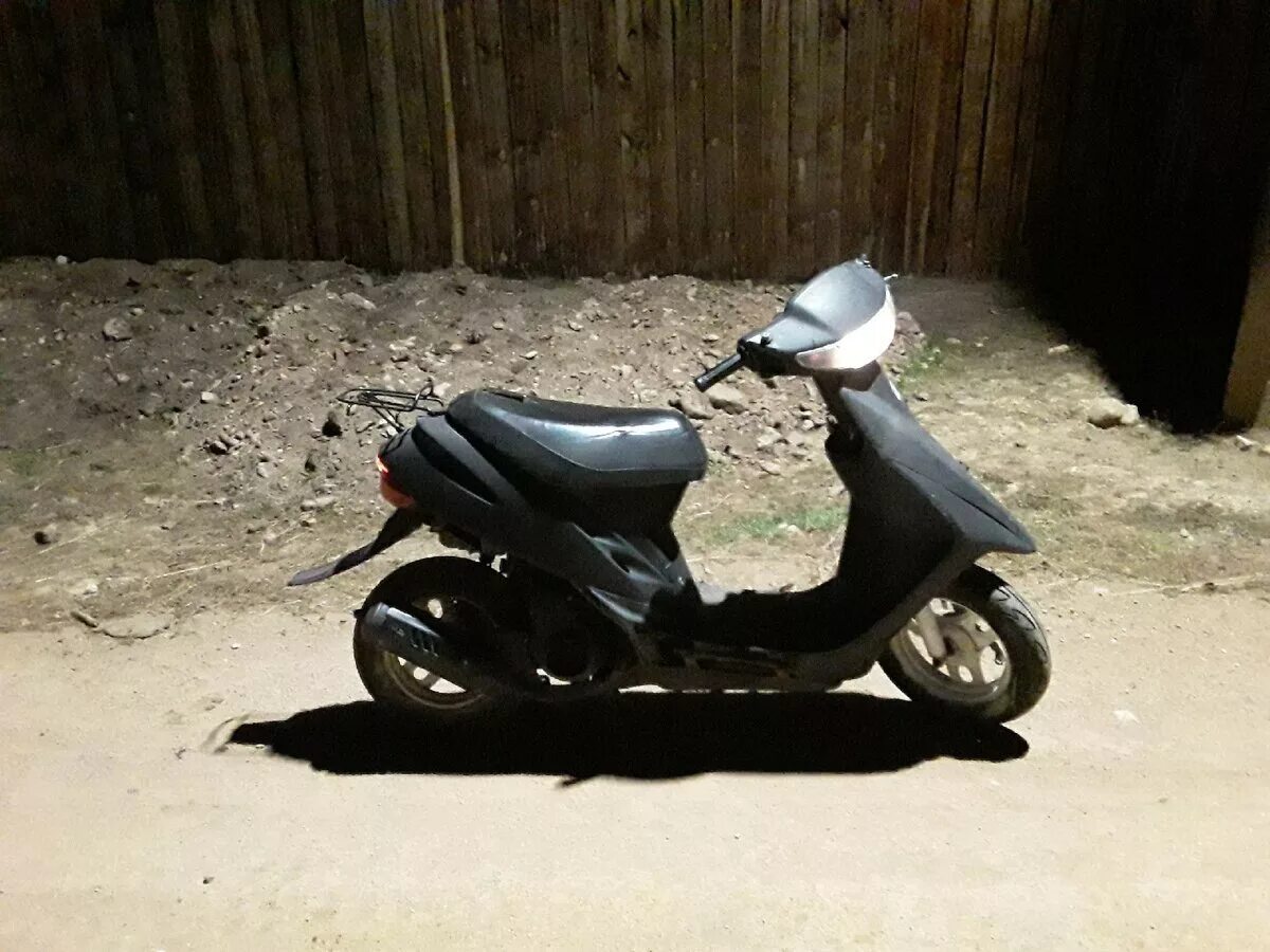 Скутер улан удэ. Honda Dio 2000 года. Скутер в Улан Удэ Хонда дио. Скутер за 9000 рублей. Мопед Хонда дио Улан Удэ.