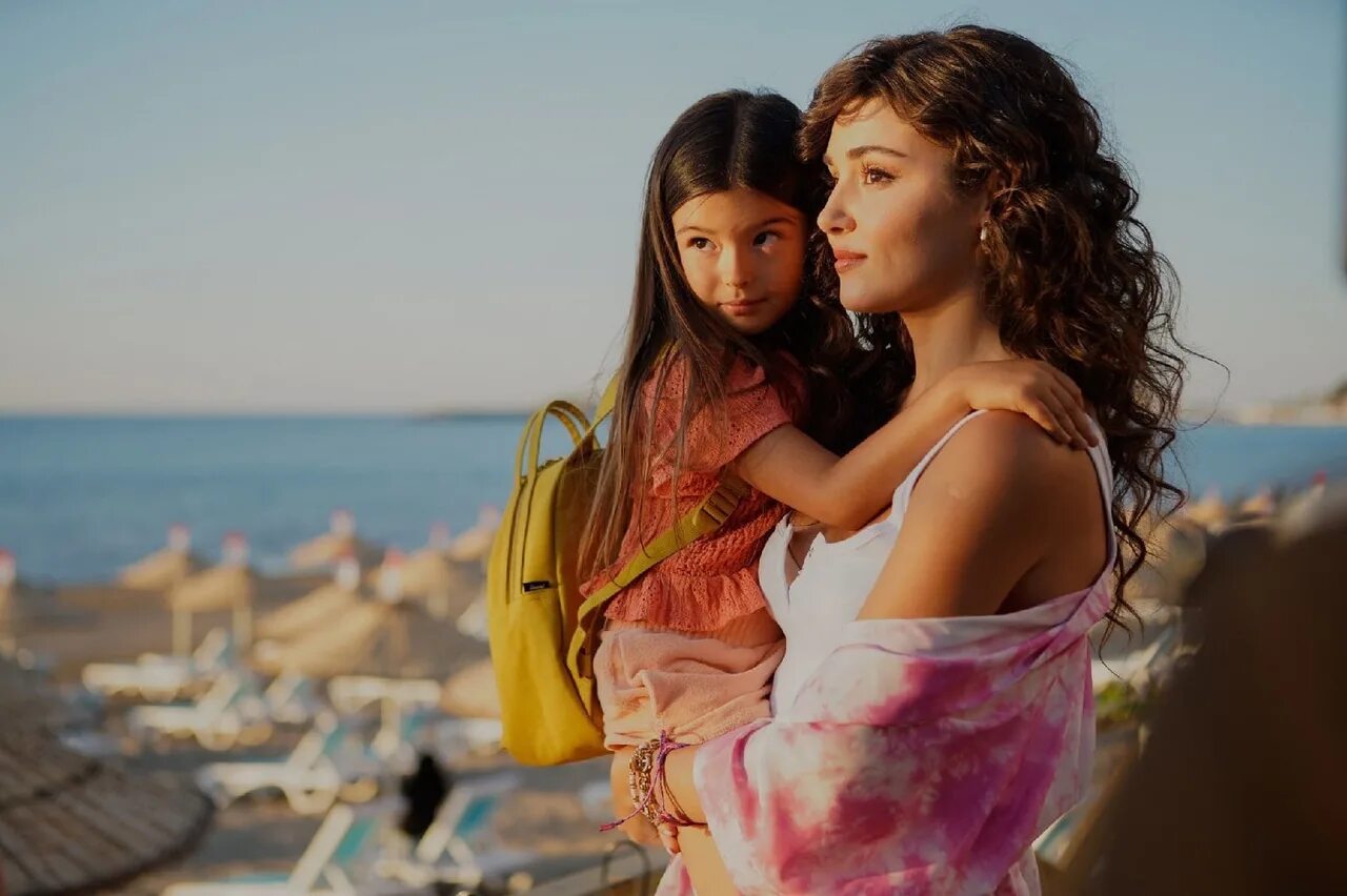 когда селин узнает что беременна. постучись в мою дверь селин 2 сезон. сериал постучись в мою дверь 2 сезон. сериал селин и серкан. постучись матери турецкий сериал.