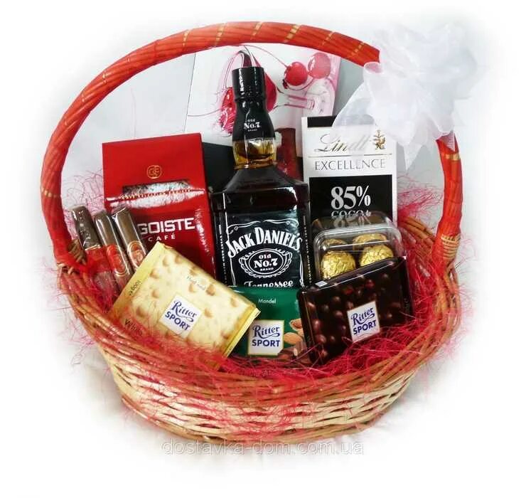 Букет для мужчины из продуктов в коробке. Подарок девушке на день рождения. Оригинальные доставки на день рождения. Оригинальные доставки на день рождения. Корзина с алкоголем в подарок мужчине.