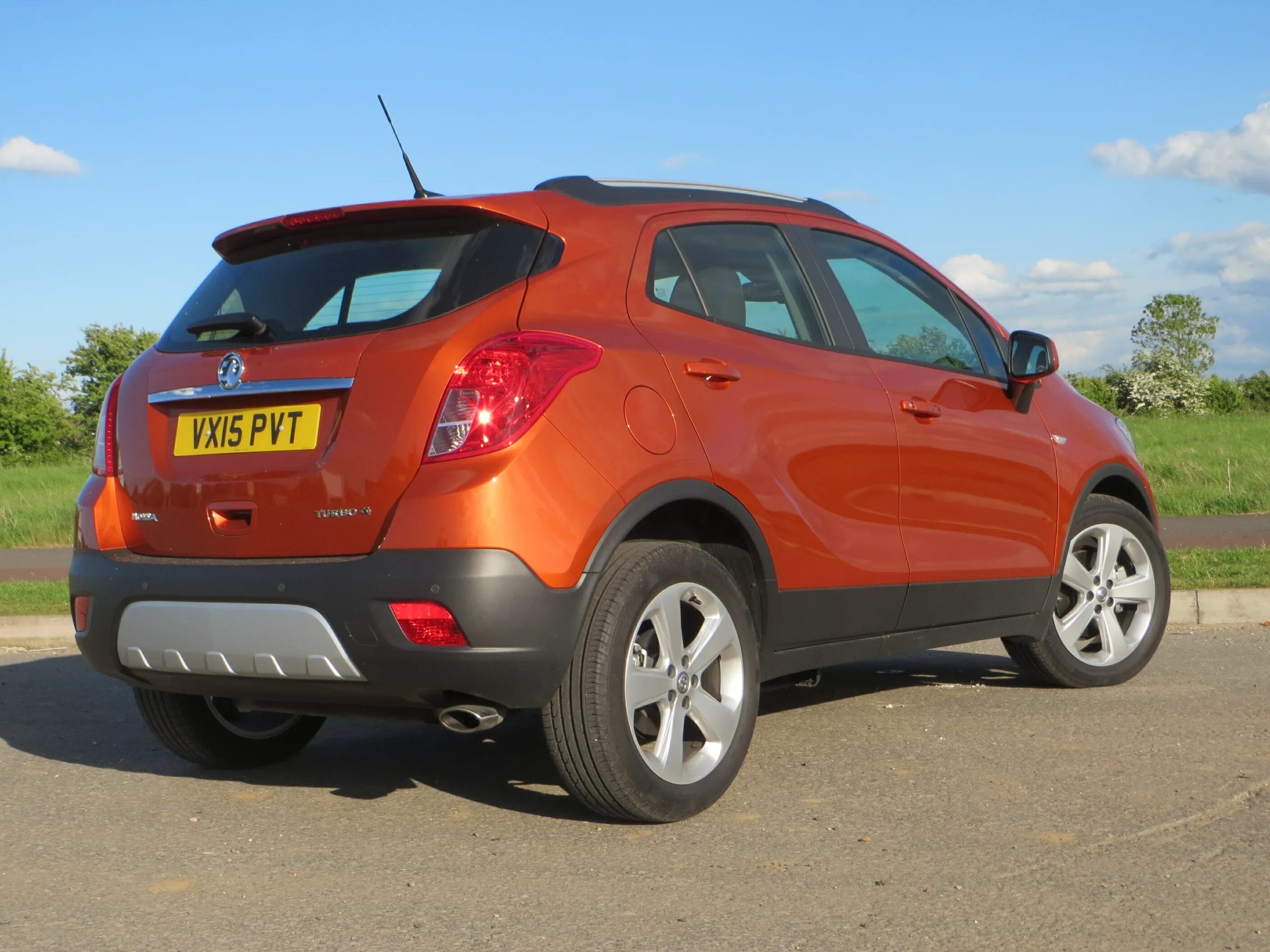 Opel Mokka 4x4. Опель Мокка 1.4 турбо. Опель Vauxhall Мокка. Opel Mokka Orange. Купить опель мокка турбо