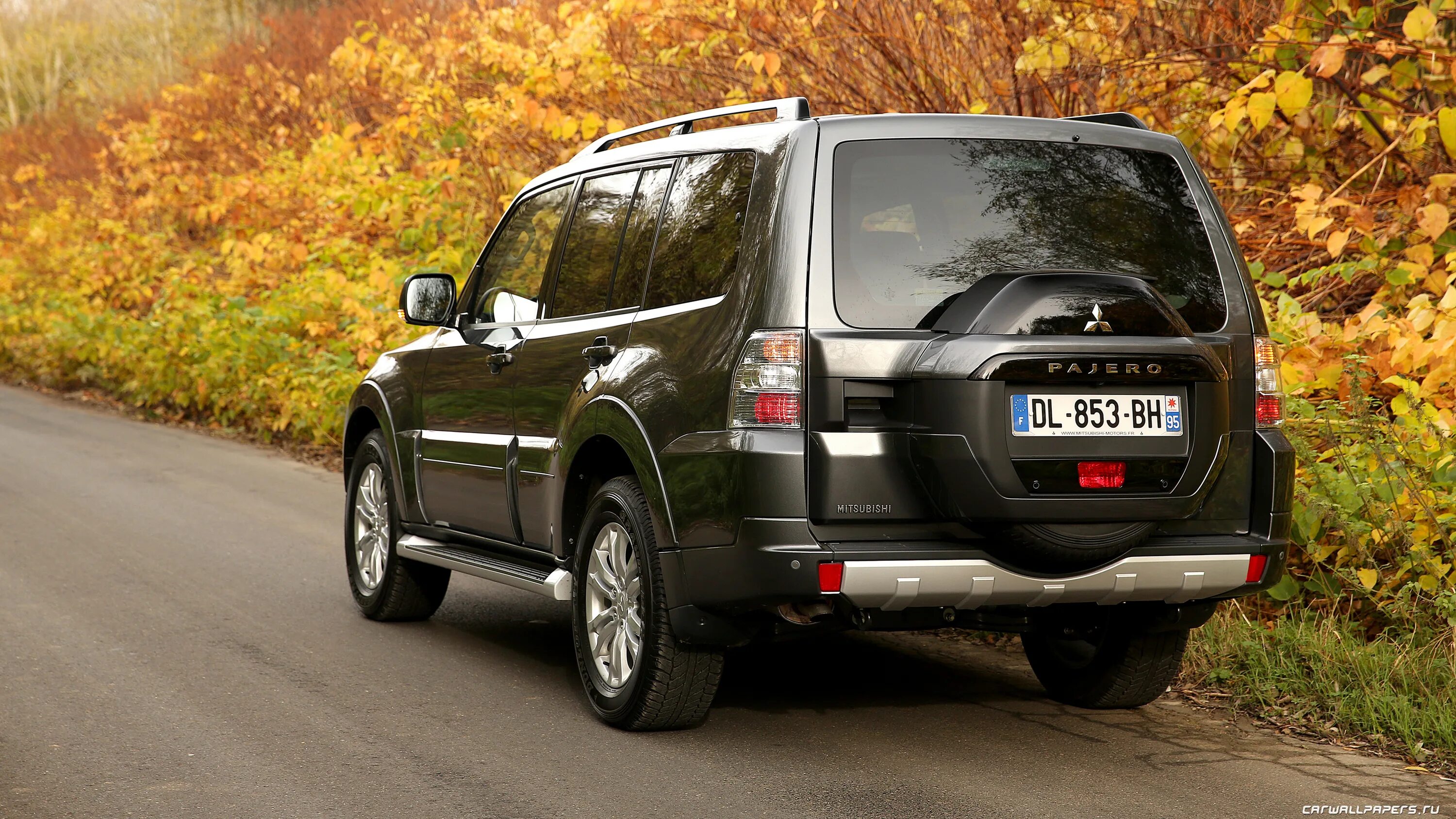 Купить паджеро 5. Mitsubishi Pajero 5. Mitsubishi Pajero 4. Паджеро 4 2022. Mitsubishi Pajero 5 поколения.