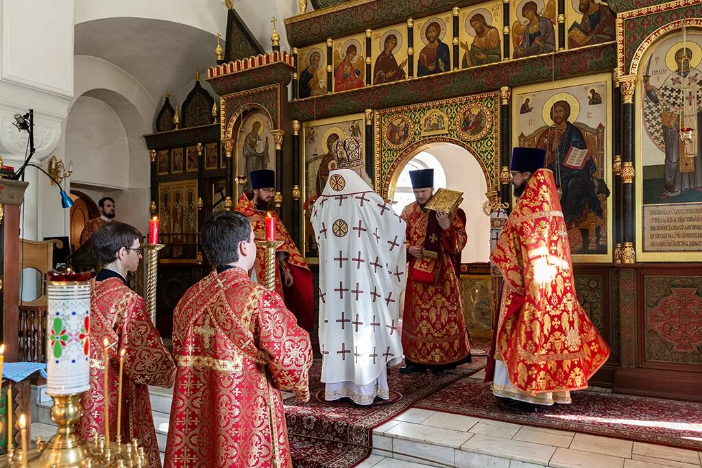 Как называется вечерняя служба в церкви. Как называется вечерняя служба в церкви. Как называется вечерняя служба в церкви. Как называется вечерняя служба в церкви. Вечернее богослужение в готическом храме.