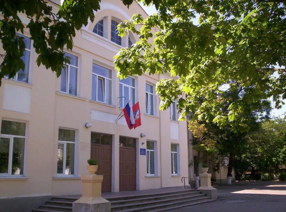 Севастополь ул. Школа номер 22 севастополь. 61 школа г сeвастополь. Школа 48 севастополь. Школа 41 севастополь.