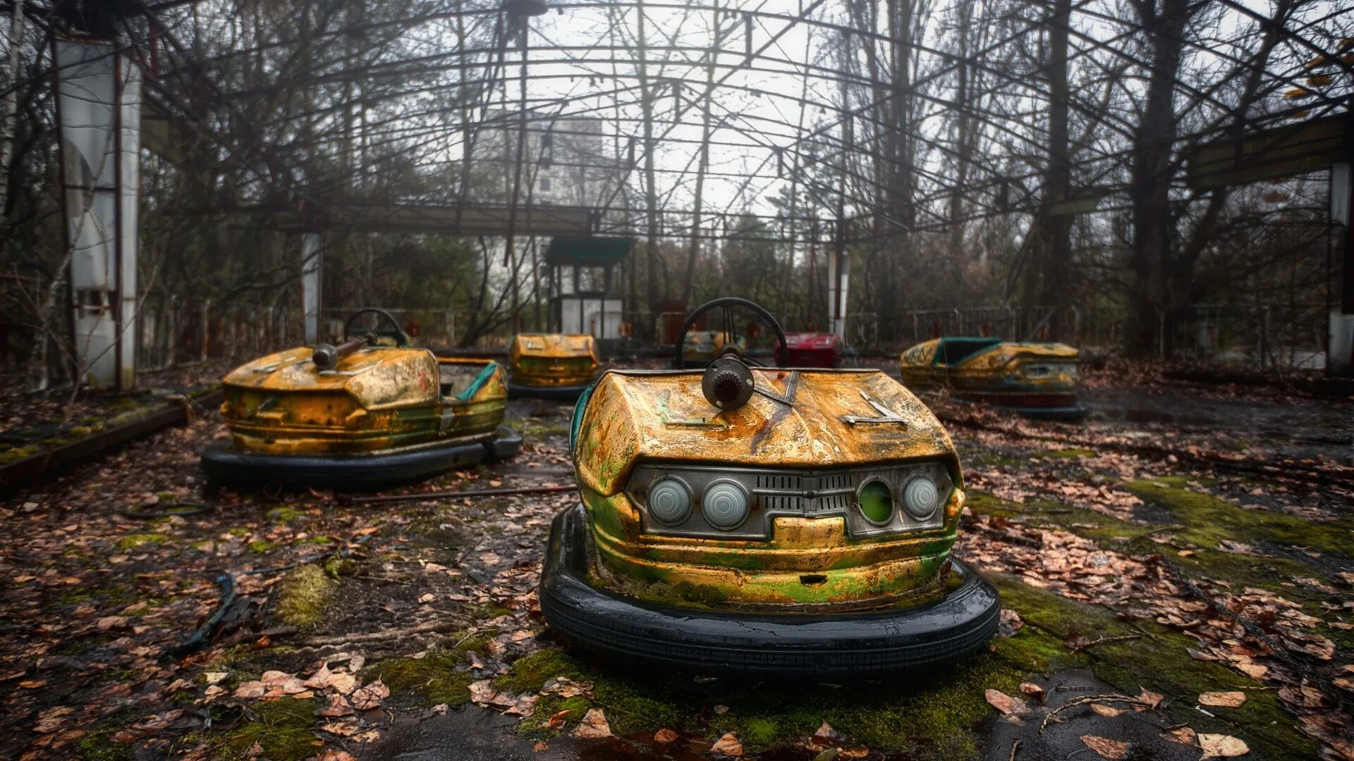 Chernobyl дата выхода. Зона отчуждения Чернобыльской АЭС. Заброшенный Чернобыль зона отчуждения. Припять зона отчуждения 2020. Чернобыль зона отчуждения ЧАЭС.