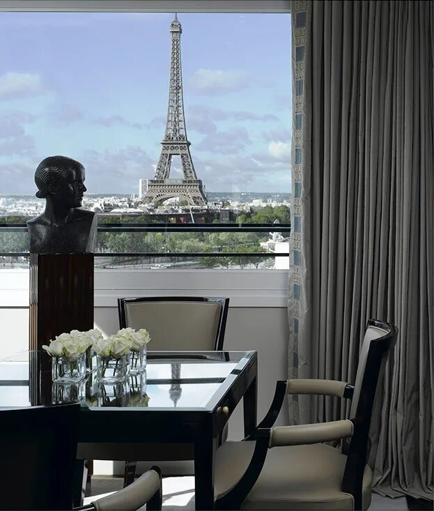 Отель в эйфелевой башне. Париж plaza athenee вид на эйфелеву. ресторан в париже с видом на эйфелеву башню. отель плаза париж. шангрила отель париж вид на эйфелеву башню.