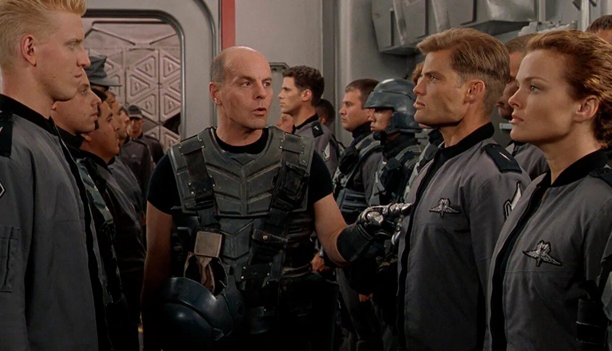 Фантастика драма военный. Звездный десант Starship Troopers 1997. Пол Верховен Звездный десант.