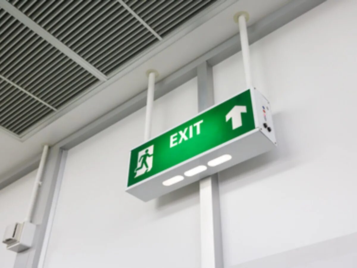 Знак выход. 1 6. Место сбора знак безопасности. 1 6. 2 направление движения к аварийному выходу.