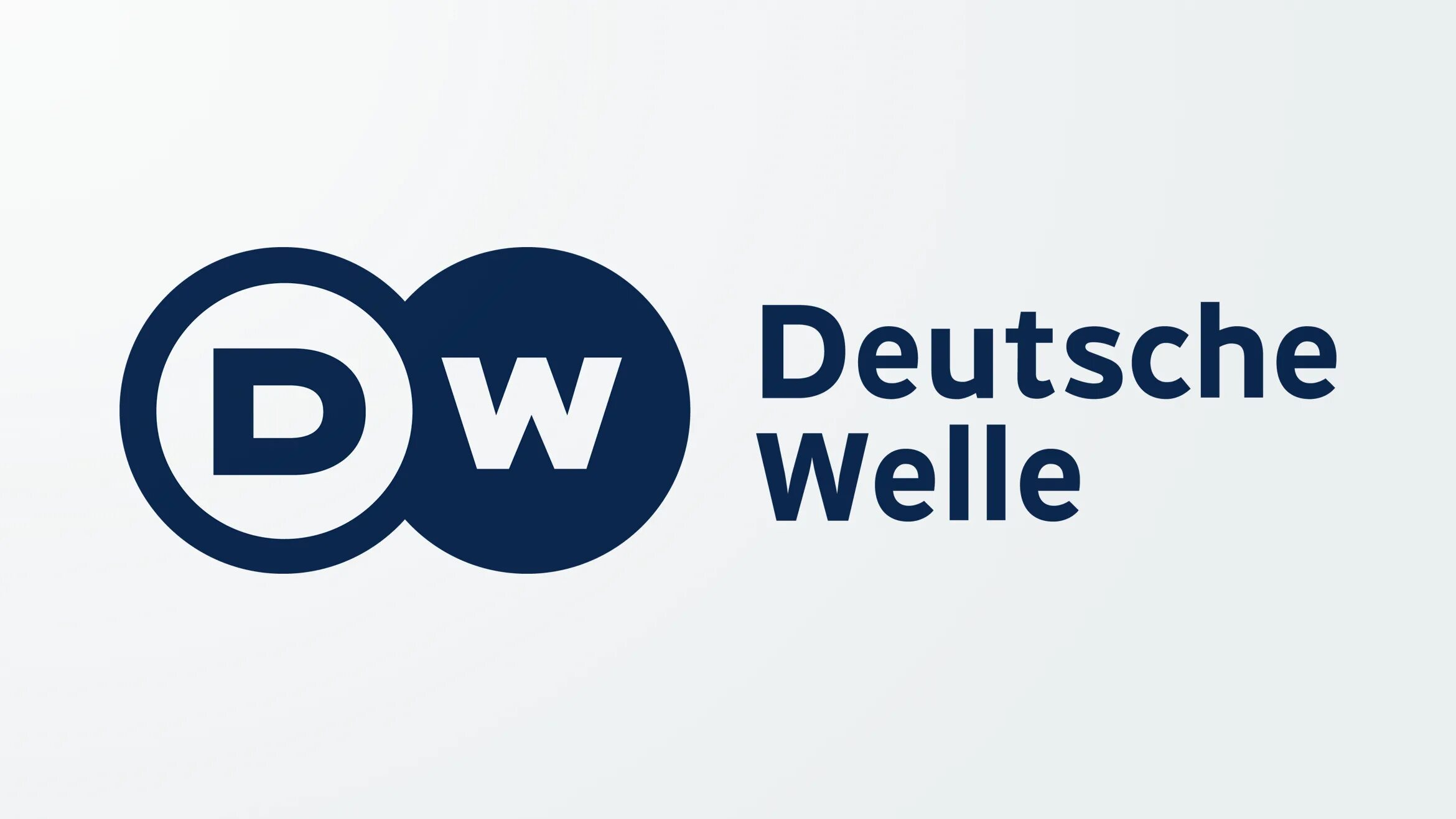 Дойч на ютубе на русском. Deutsche Welle логотип. Штаб-квартира Deutsche Welle. Deutsche Welle Индия. Ютуб Deutsch.