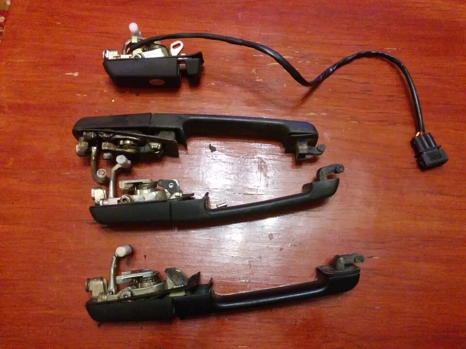 Ремонт наружных ручек Passat b3 Volkswagen Passat B3, 1,8 л, 1991 года своими