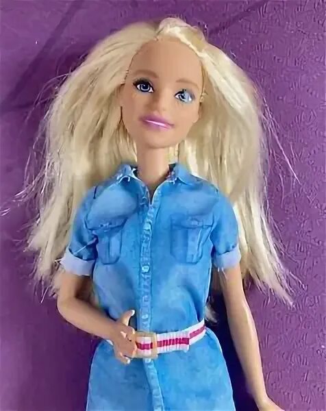 Barbie "Delia" Doll Your little Barbie fan will love this poseable "Delia" doll 