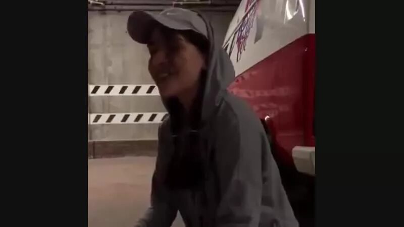 Замкнутыми стенами давила та печаль песня поет девушка. Miyagi fireman текст. Замкнутыми стенами давила та печаль поет девушка. Мияги замкнутыми стенами давила та печаль. Замкнутыми стенами давила та печаль поет девушка.