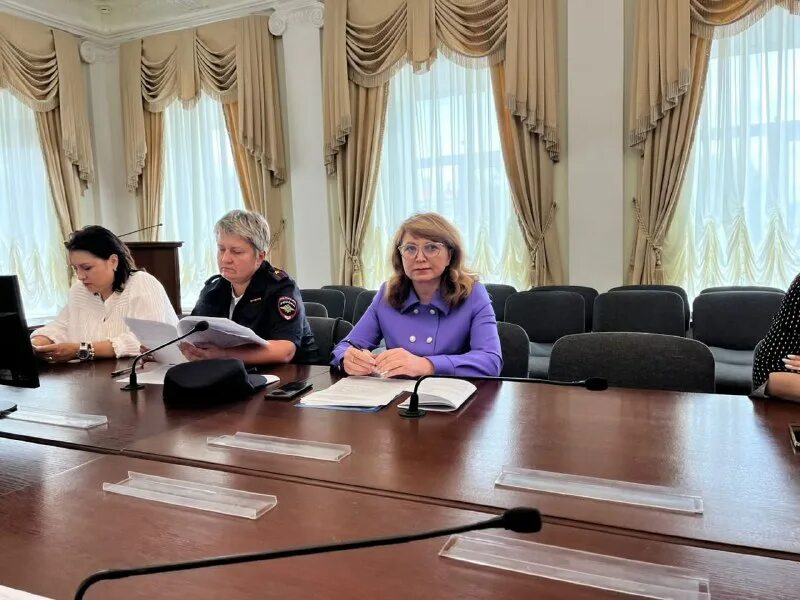 Комиссия по делам несовершеннолетних. Кдн устюженского района. Уфсин россии по саратовской области. Кдн донской. Кдн и зп мо.