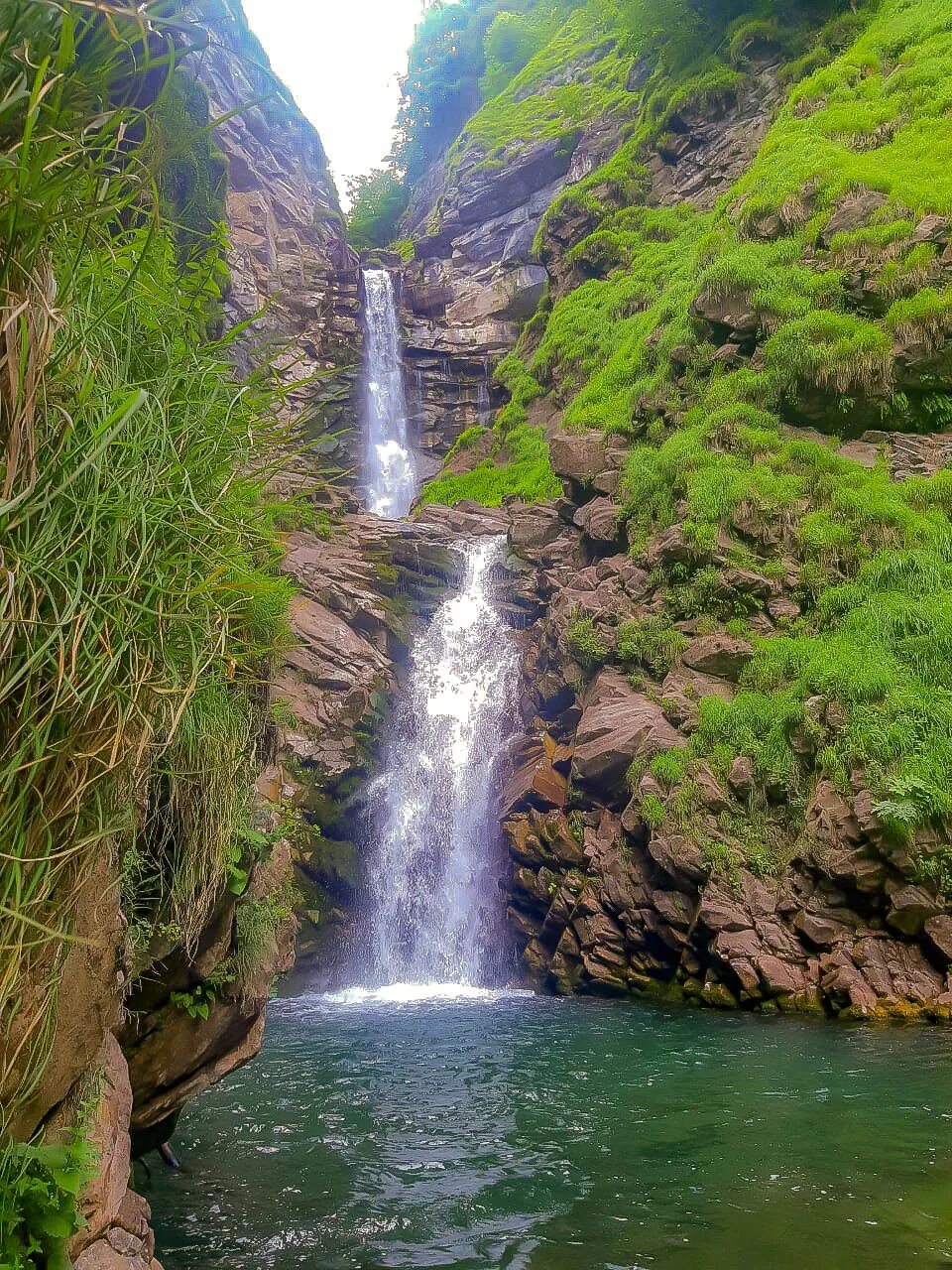 Сочи азербайджан. Водопад безымянный Аибга. Сочинский национальный парк водопад безымянный. Село Аибга Сочи. Аибга водопад Сочи.
