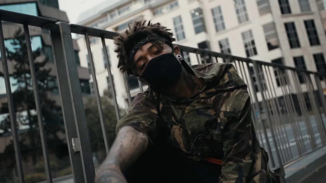 Песня нападение. Scarlxrd CHAXSTHEXRY. Scarlxrd DEATHPUNCH. Scarlxrd Heart Attack. Scarlxrd Atomic Bomb.