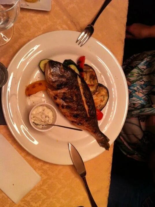 Сытая утка дмитровское шоссе. Ресторан утка в казани. Сытая утка куркино. Ресторан утка. Ресторан утка.