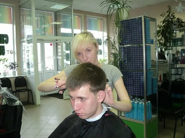 Стриж, липецк, улица катукова. Катукова 27а липецк. Сеть салонов красоты в италии. Адрес фото. Номер телефона парикмахерской 2101151 стриж.