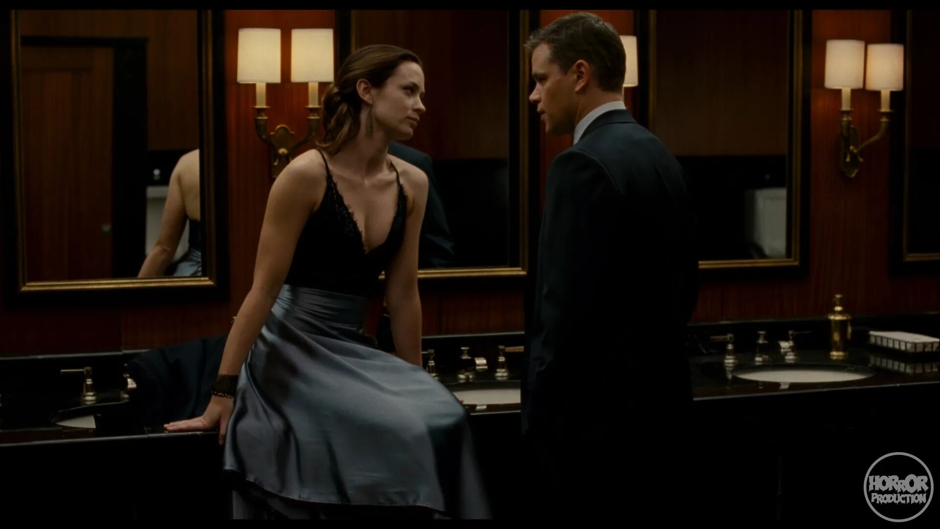 Меняющие реальность the adjustment Bureau, 2011. Эмили Блант меняющие реальность. Меняющие реальность 2011 кадры. Меняющие реальность фильм 2011 Эмили Блант