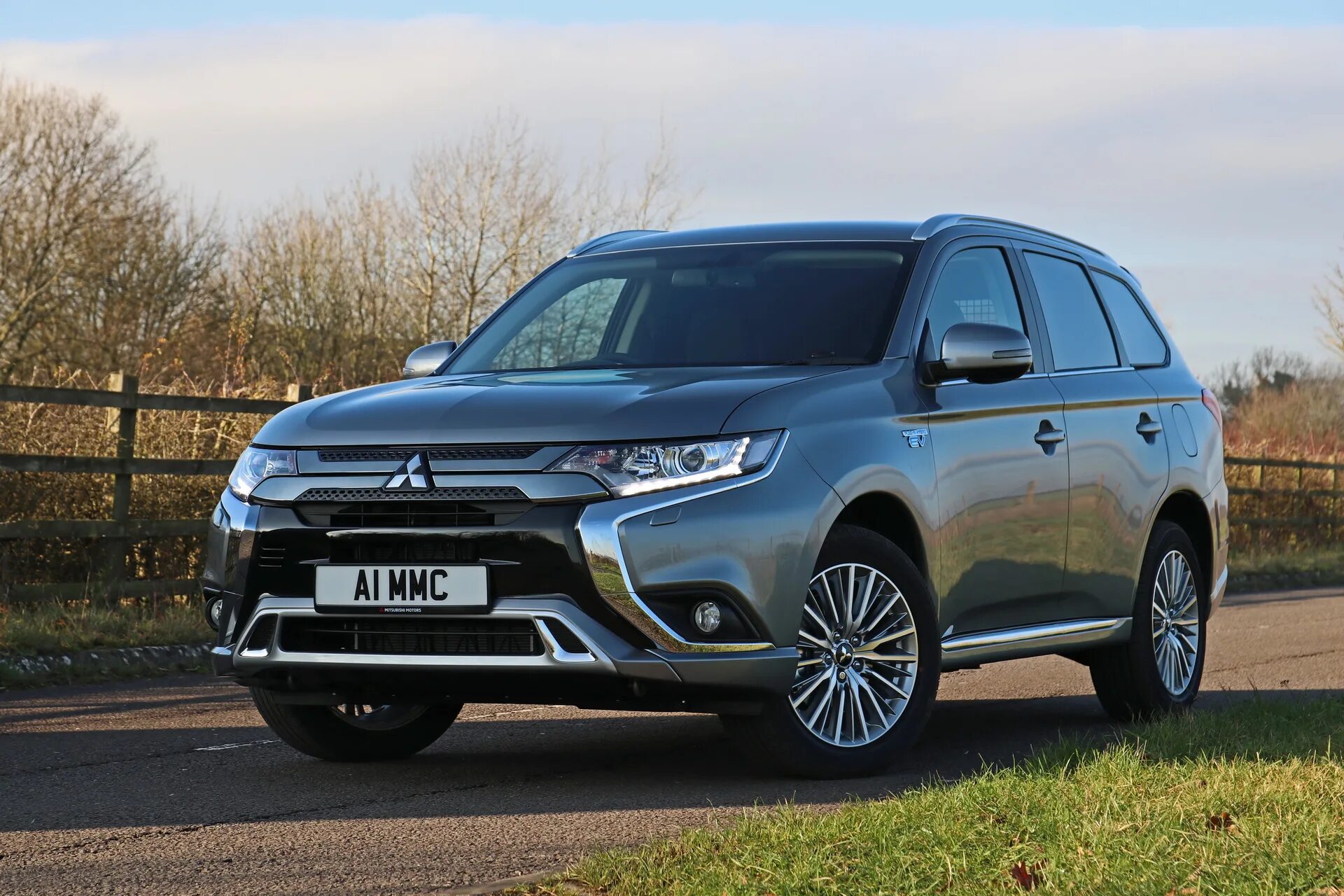 Митсубиси аутлендер 3. Mitsubishi outlander 3 phev. Mitsubishi outlander 3 phev. Митсубиси аутлендер 2017. Митсубиси аутлендер 3 поколения.
