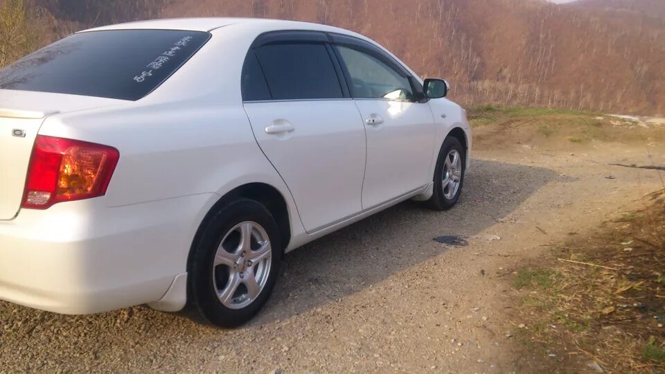 Toyota Corolla Axio 2007. Тойота Королла Axio 2008. Toyota Corolla Axio e140. Тойота Королла Аксио литье на 16.