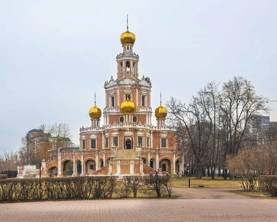 Церковь нарышкинское барокко. Церковь в Филях нарышкинское Барокко. Церковь Покрова в Филях 17 век. Нарышкинский стиль храм Покрова в Филях. Храмы нарышкинское Барокко в Москве.