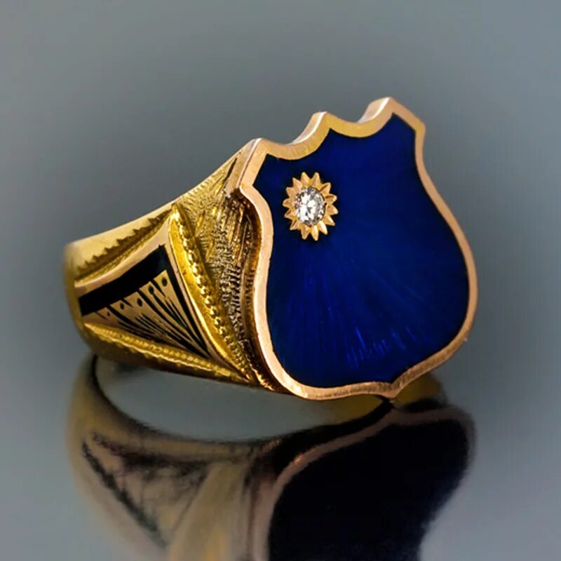 Faberge. кольцо диамант изумруды бриллианты. кольцо малинка фаберже. кольцо малинка фаберже. ювелирные украшения кольца фаберже.